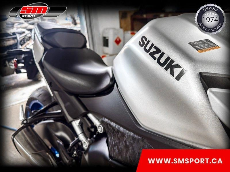 2025 Suzuki Gsxs1000am5 alt