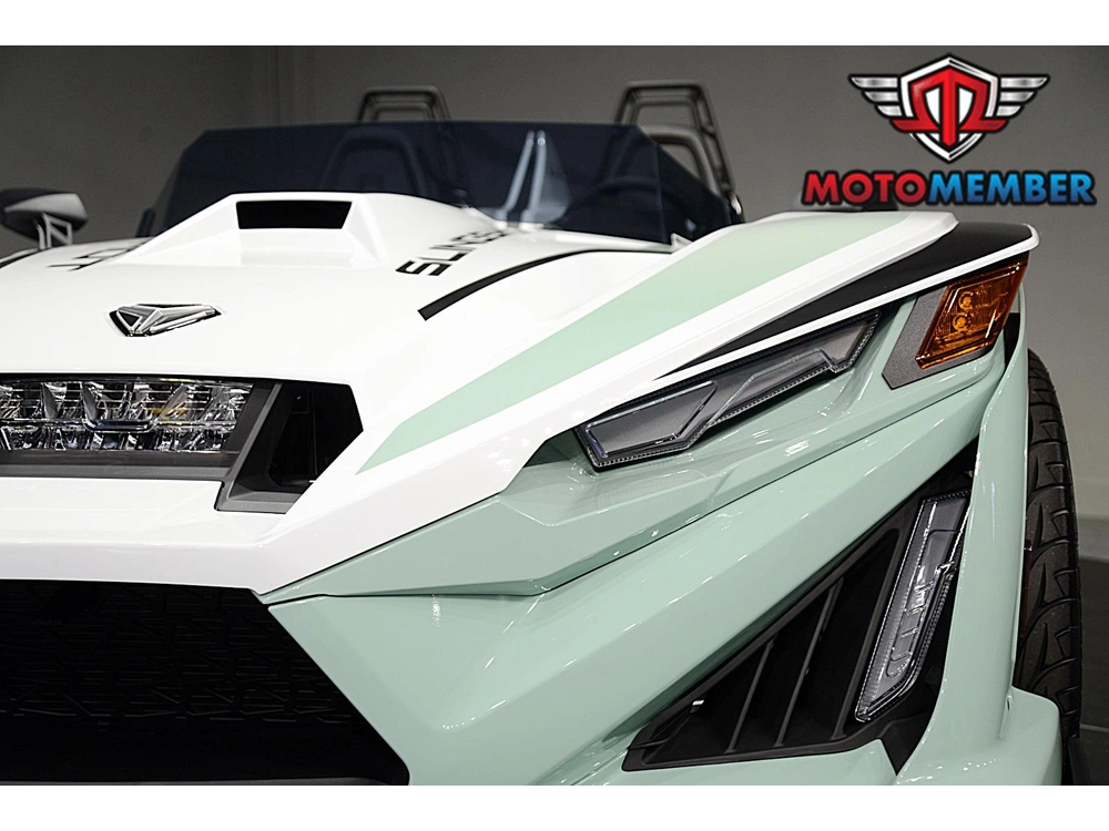 2026 Slingshot R Autodrive alt