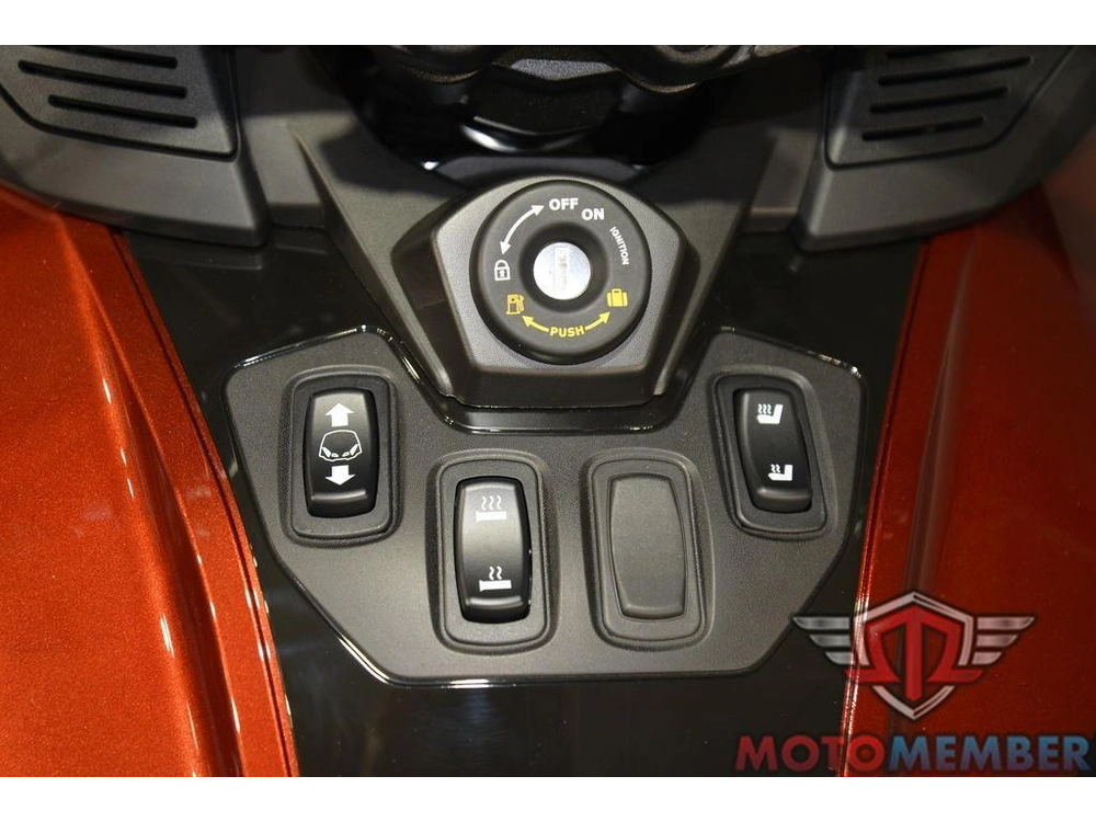 2026 Can-am Spyder Rt Sea-to-sky alt