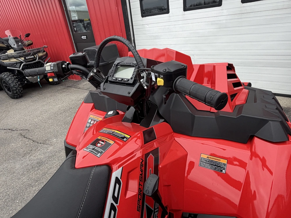 2026 Polaris Sportsman 1000 Mud Edition Red alt