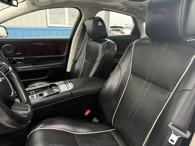 2016 Jaguar Xj Portfolio alt