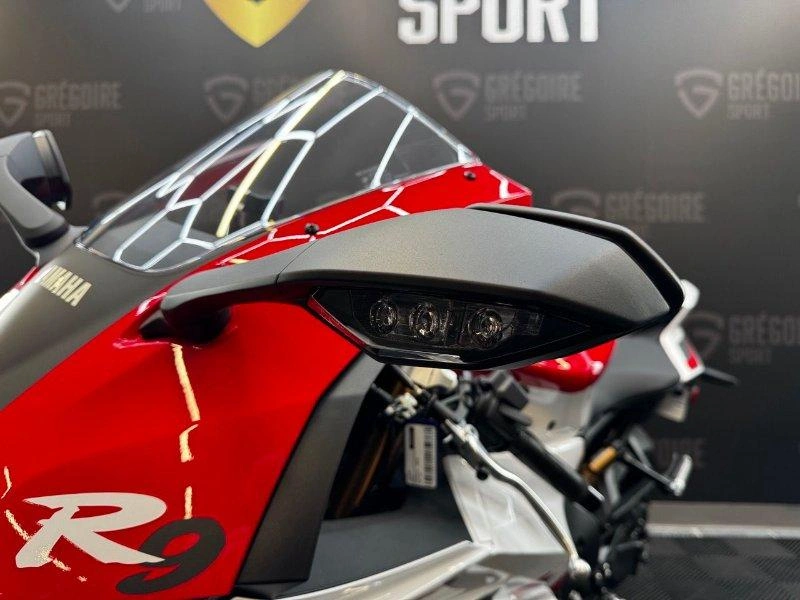 2026 Yamaha Yzf-r9 70e Anniversaire alt