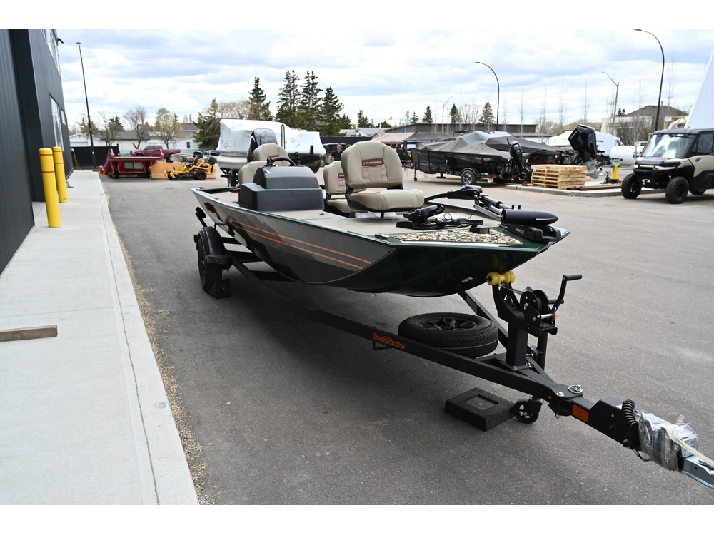2026 Tracker Bass Tracker Classic Special Edition 40 Elpt Four Stroke alt