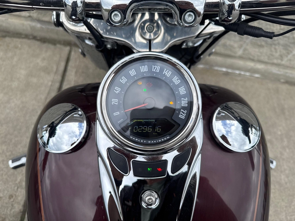 2018 Harley-davidson Flde - Softail Deluxe alt