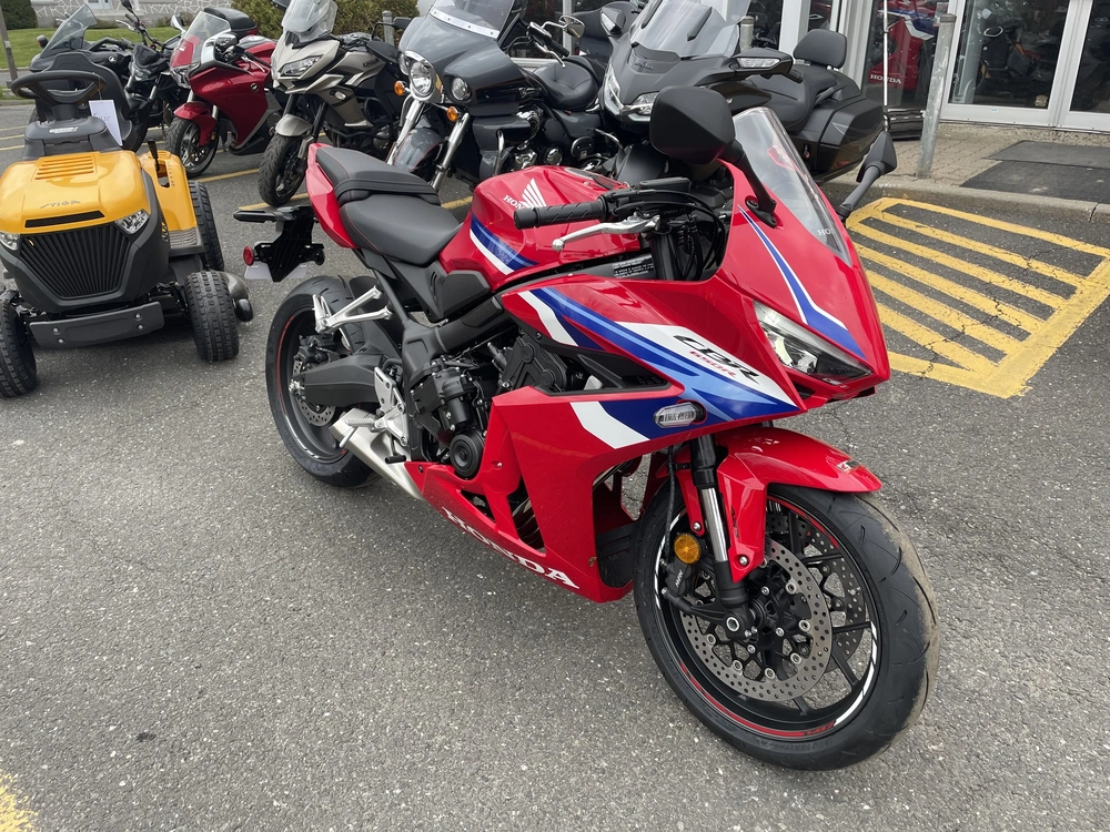 Honda Cbr 650 R 2026 alt