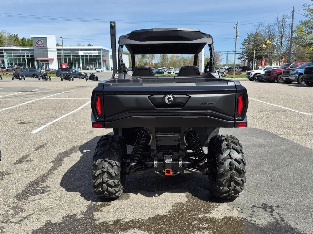 2026 Brp Commander Xt 700 (canada) alt