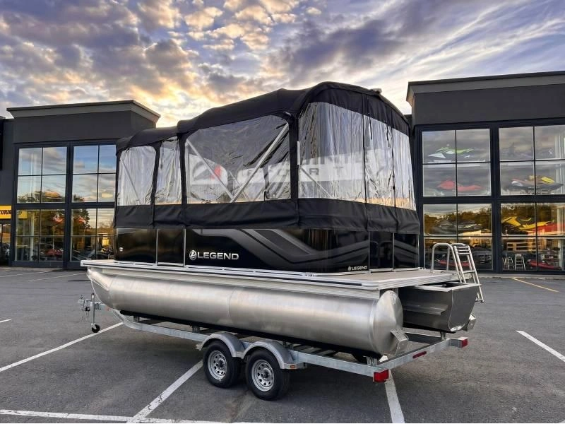 Legend Q-series Le 19 Lounge 2023 alt