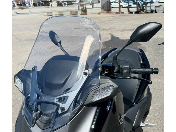 Yamaha Xmax 2025 alt