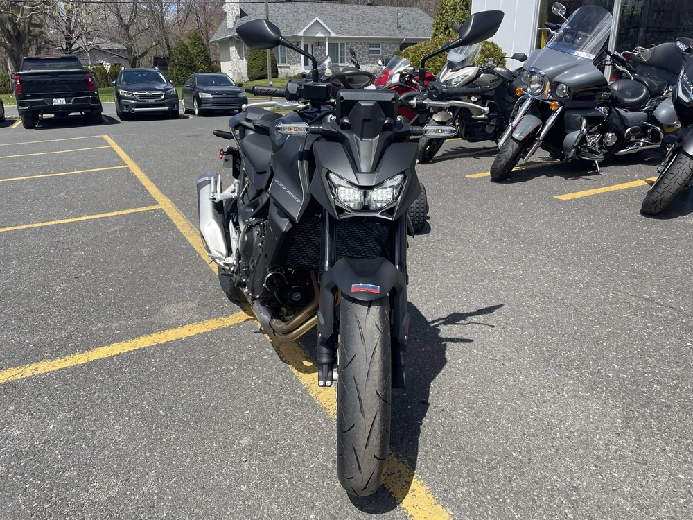 Honda Cb 750 Hornet 2025 alt