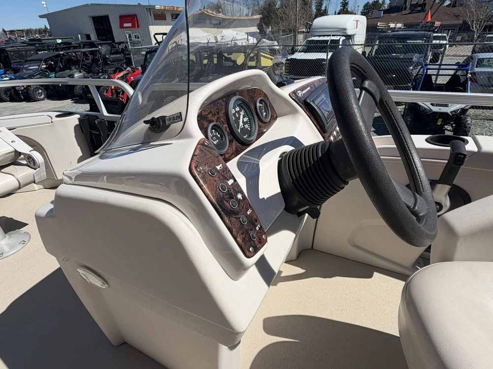 2012 Princecraft Vectra 19 2s alt