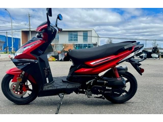 Scootterre Voyageur Urbain 2023 alt