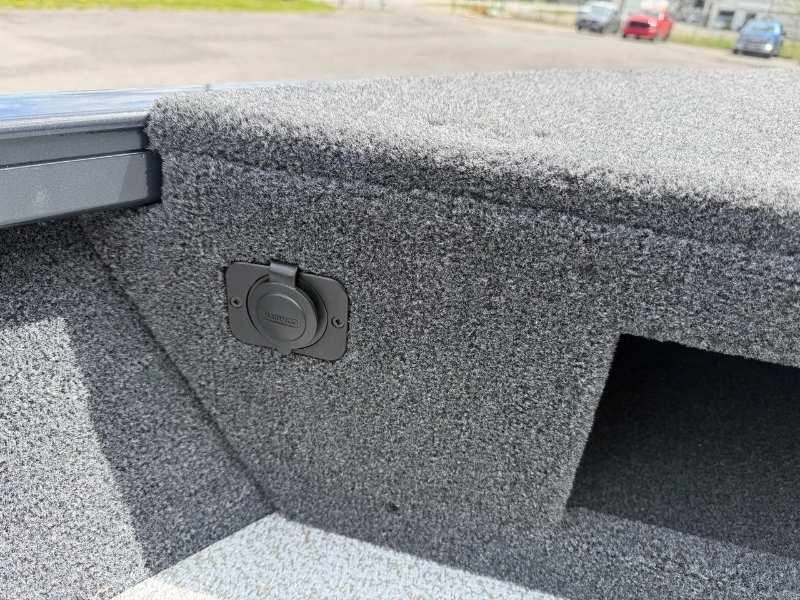 Crestliner 1750 Hawk Wt Jumpseat Argent 2026 alt