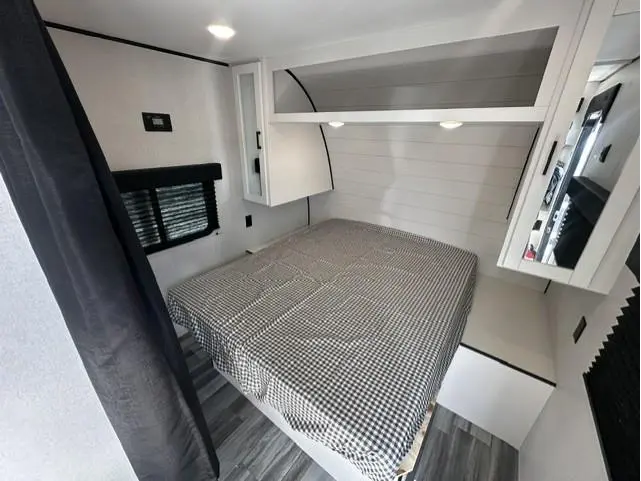 2026 Jayco JAY FLIGHT SLX 210QB