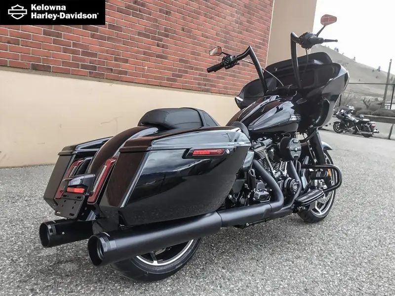 2026 Harley-Davidson FLTRX - Road Glide® thumbnail 12