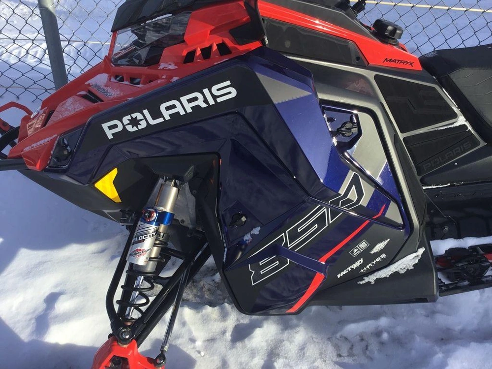 2025 Polaris 850 Indy Xcr 136 Midnight Blue Metallic / Indy Red alt