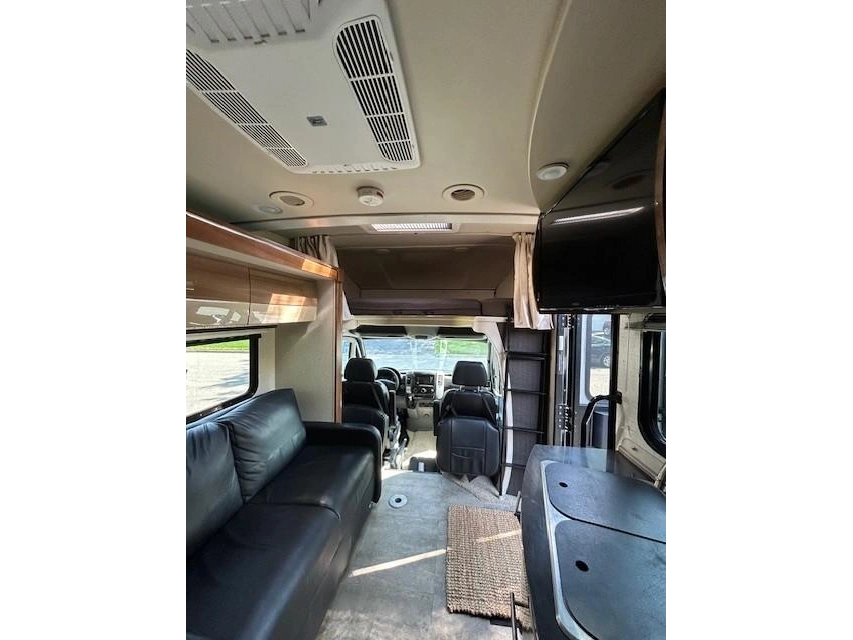 2015 Sprinter 144 Winnebago (offert En Consignation) alt