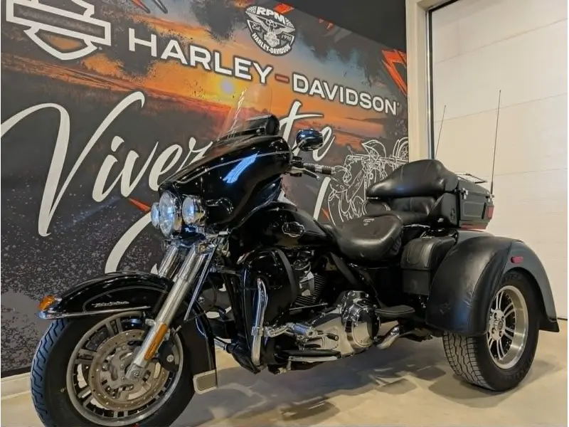 2013 Harley-Davidson Trike Tri Glide Ultra FLHTCUTG thumbnail 5