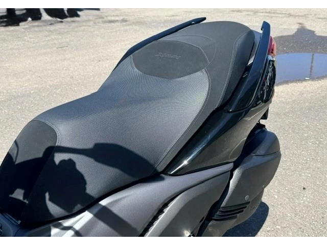 Yamaha Xmax 2025 alt