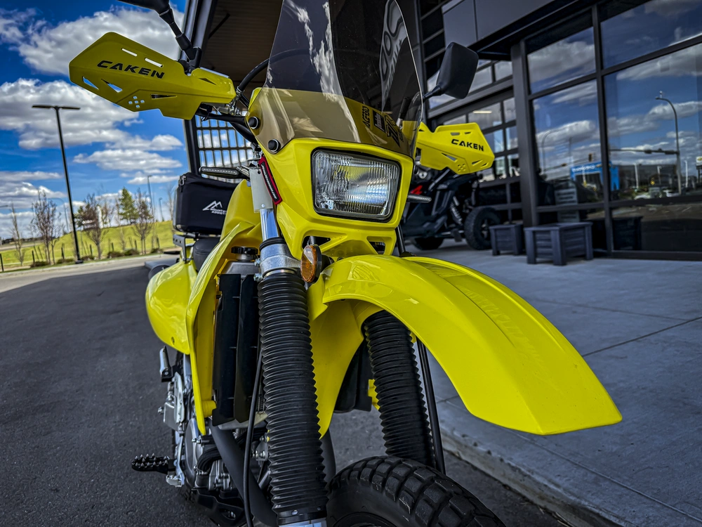 2023 Suzuki Dr-z400s alt
