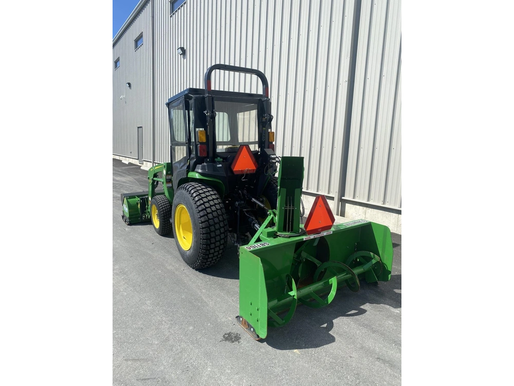 John Deere 3025e 2022 alt