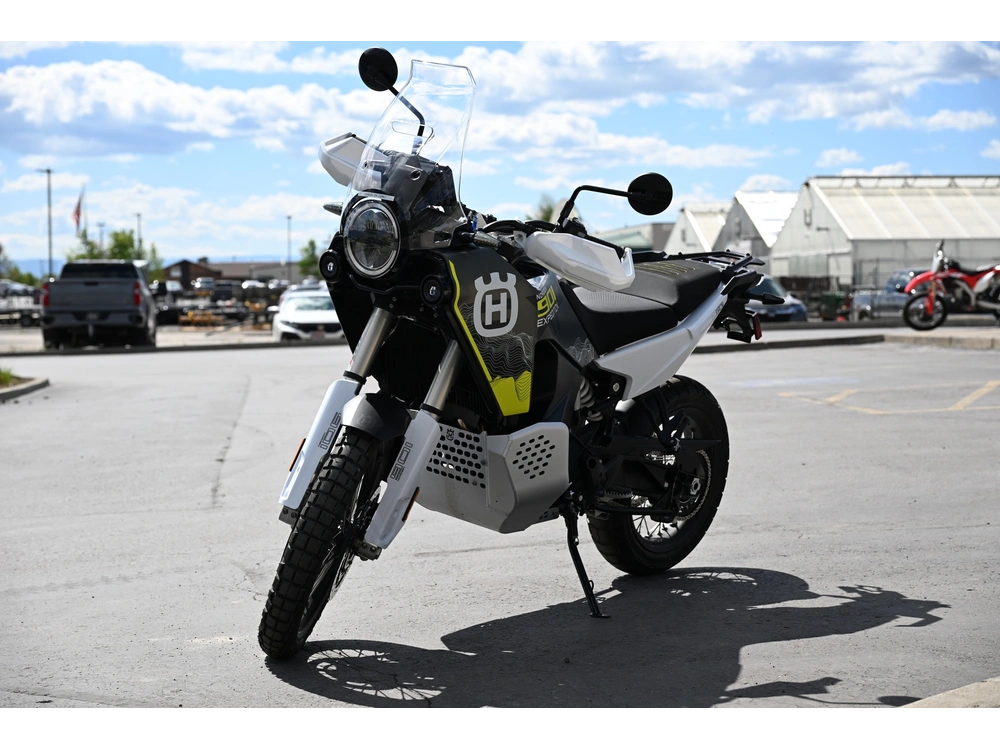 2025 Husqvarna Norden 901 Expedition alt