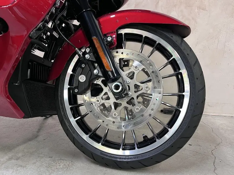2026 Harley-Davidson FLTRXL Road Glide Limited thumbnail 6
