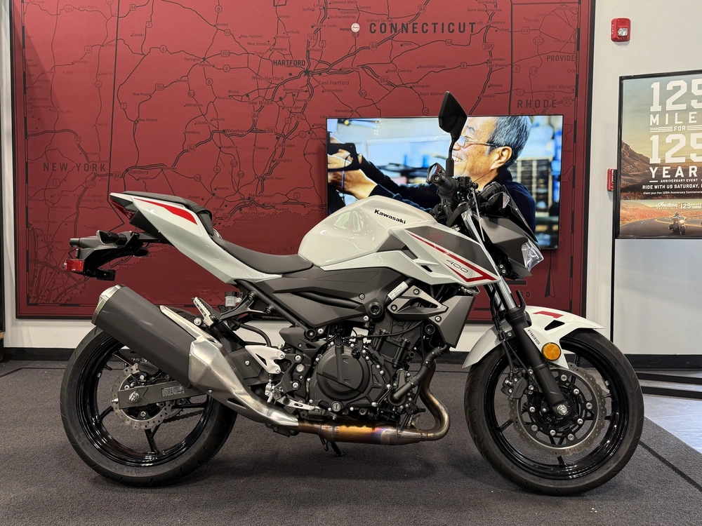 2023 Kawasaki Z400 Abs alt
