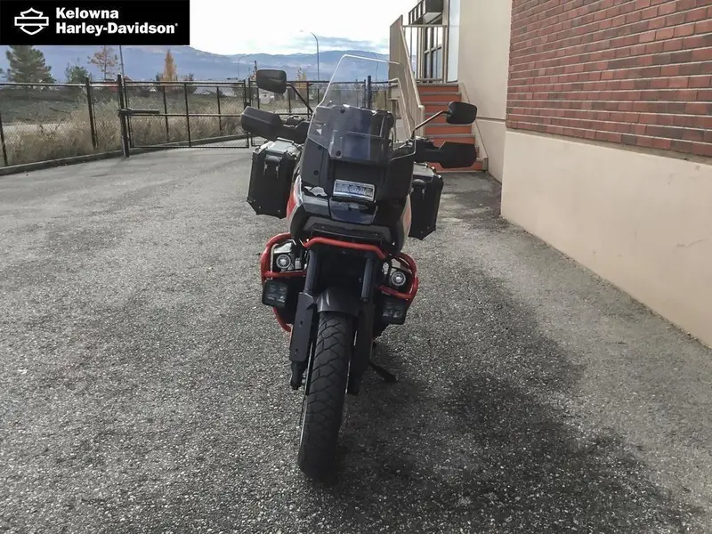2024 Harley-Davidson RA1250SE - CVO™ Pan America™ thumbnail 2
