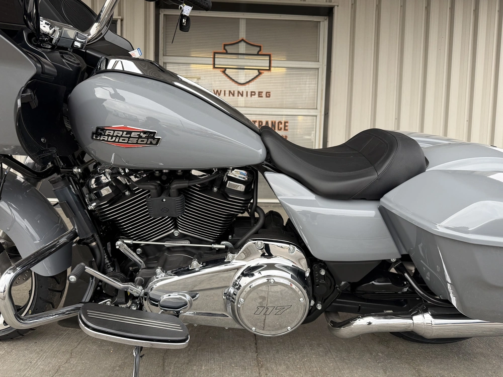 2026 Harley-davidson Road Glide alt