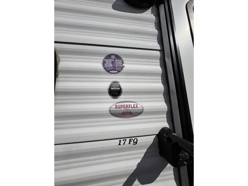 2016 COACHMEN CLIPPER 17FQ
