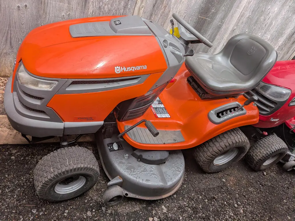 Husqvarna YTH20K46