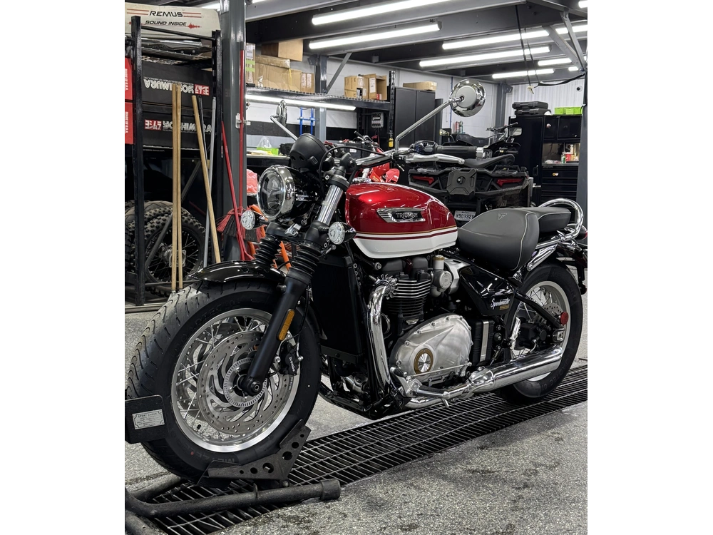 2026 Triumph Bonneville Speedmast alt