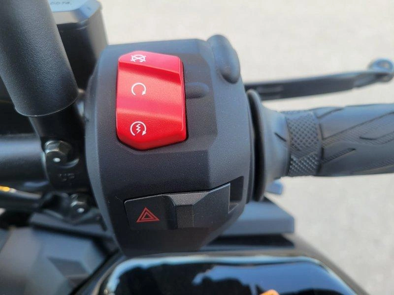 2026 Suzuki Gsx-s1000a alt