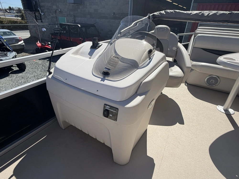 2012 Princecraft Vectra 19 2s alt
