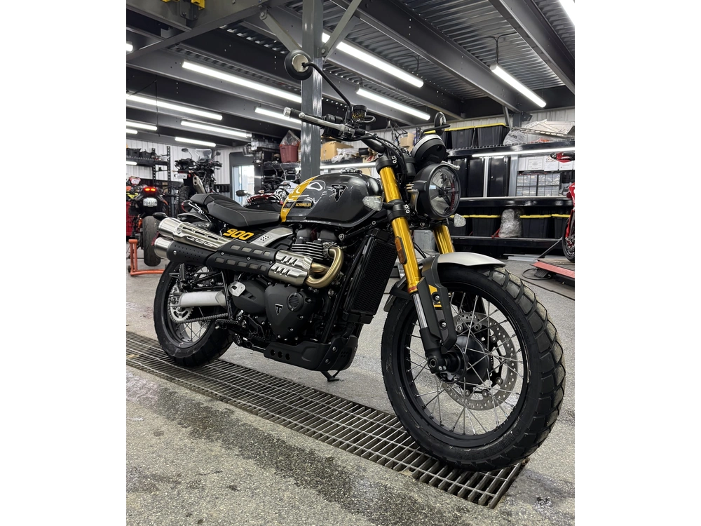 Triumph Scrambler 900 2026 alt