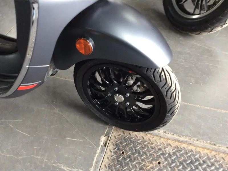 2022 Vespa SPRINT 49cc thumbnail 6