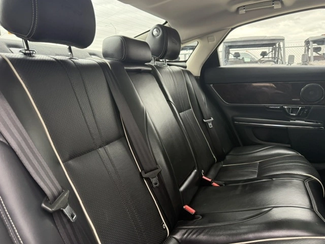 2016 Jaguar Xj Portfolio alt