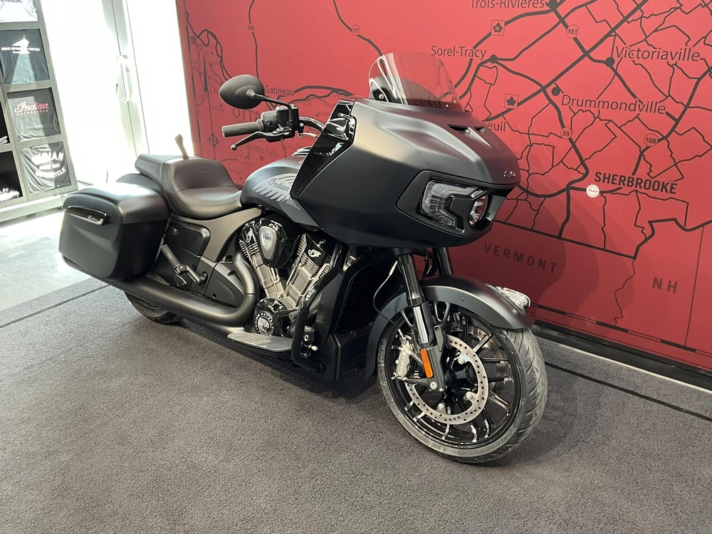 Indian Motorcycle Challenger Dark Horse 2026 alt