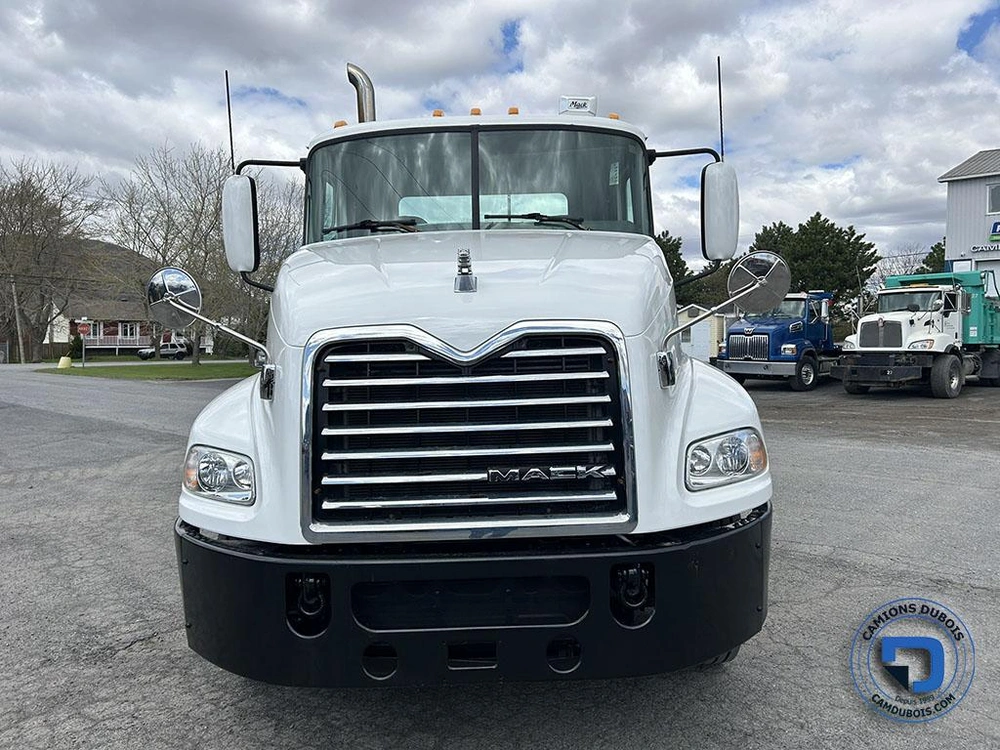 Mack Cxu613 2014 alt