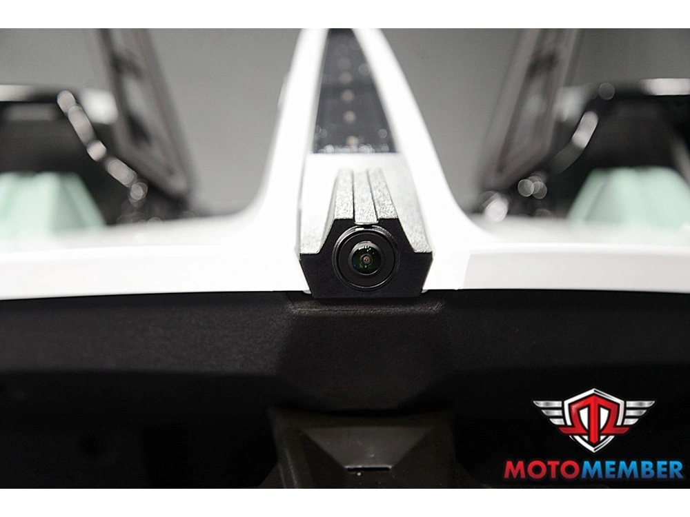 2026 Slingshot R Autodrive alt