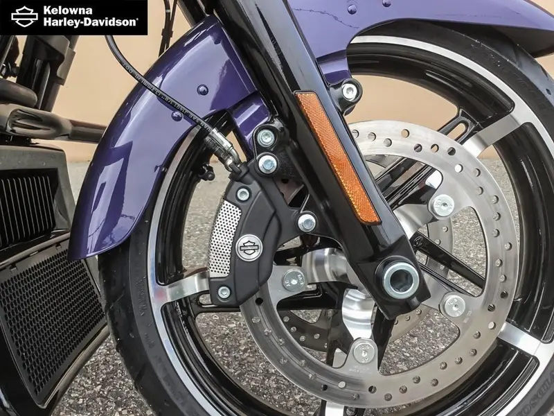 2026 Harley-Davidson FLTRX - Road Glide® thumbnail 19