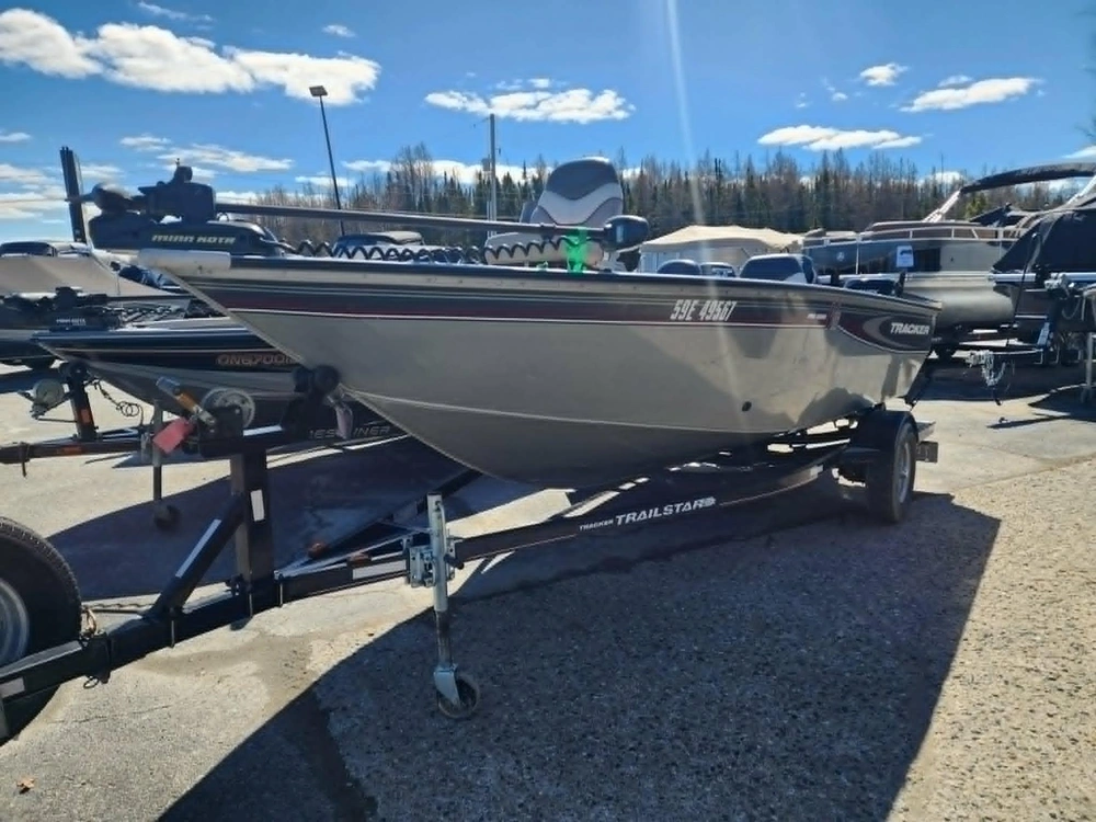 2005 Other Tracker 16ft alt
