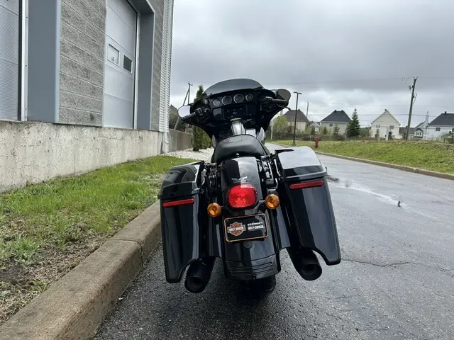 2023 Harley-Davidson Street GlideFLHXS