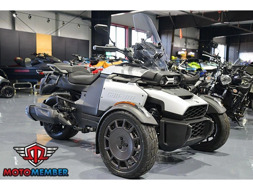 2026 Can-am Canyon alt
