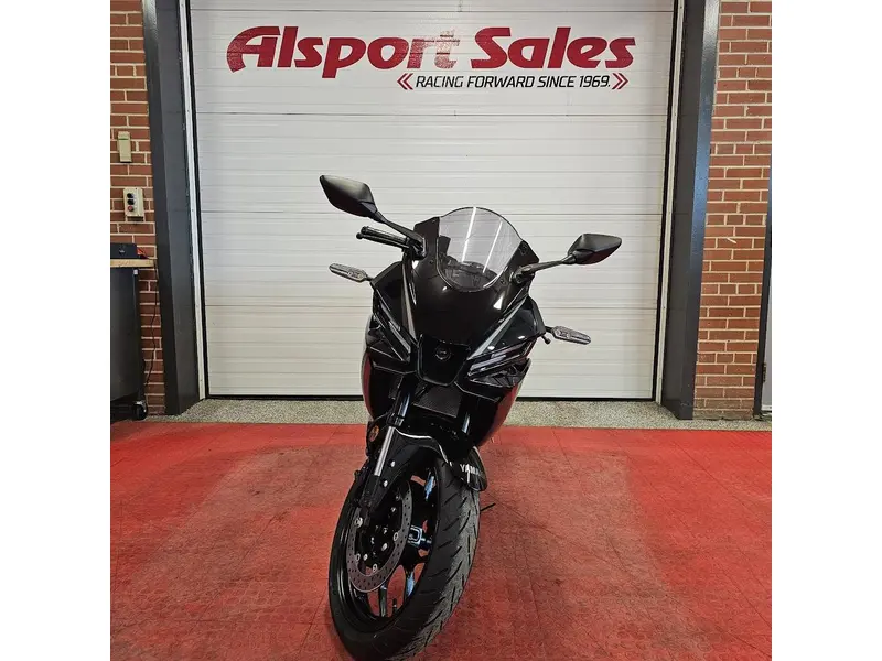 Yamaha YZF-R3 ABS 2026