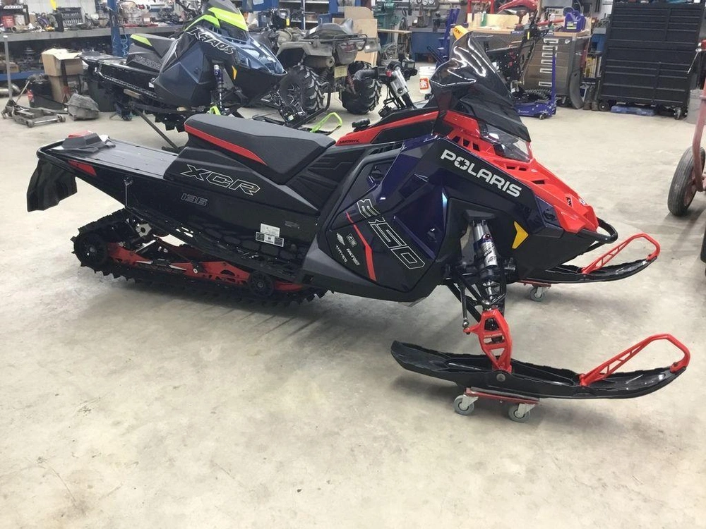 2025 Polaris 850 Indy Xcr 136 Midnight Blue Metallic / Indy Red alt