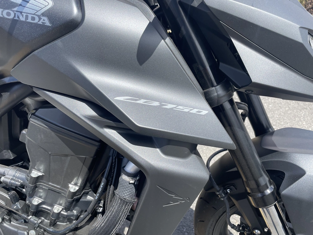 Honda Cb 750 Hornet 2025 alt