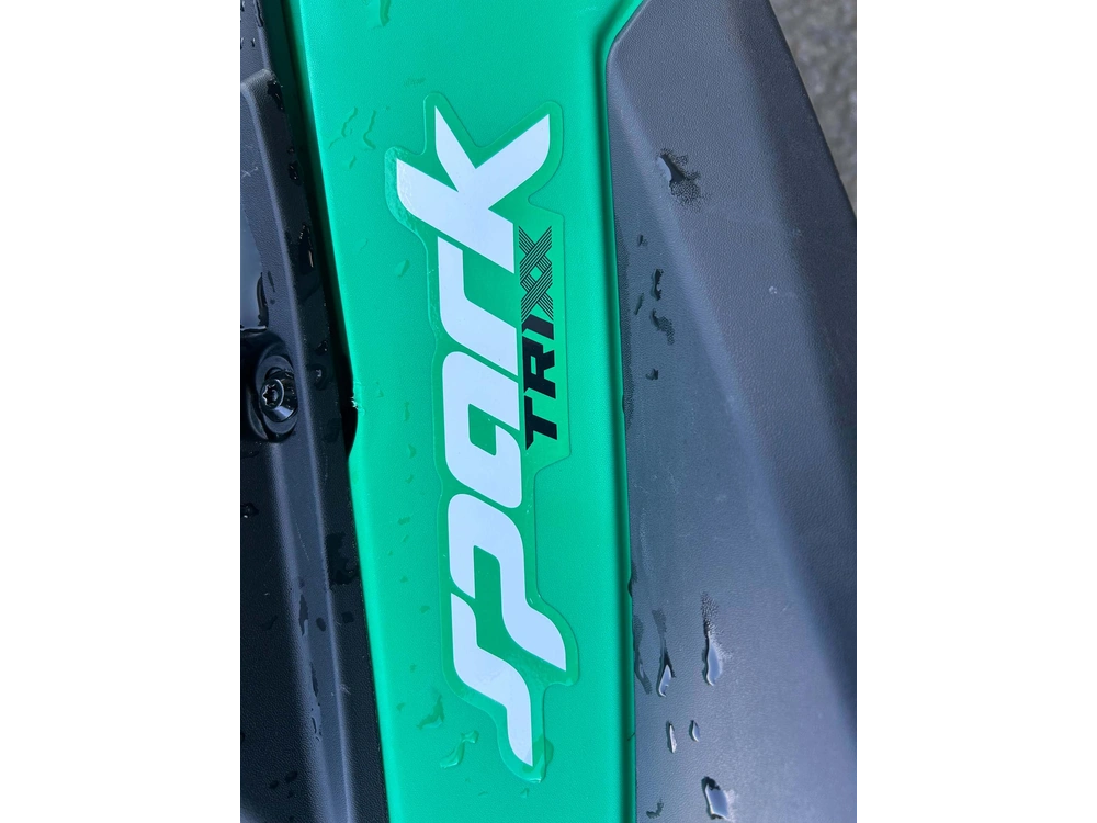 Can-am Spark Trixx 2021 alt