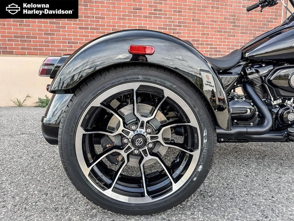2026 Harley-davidson Fltrt - Road Glide® 3 alt