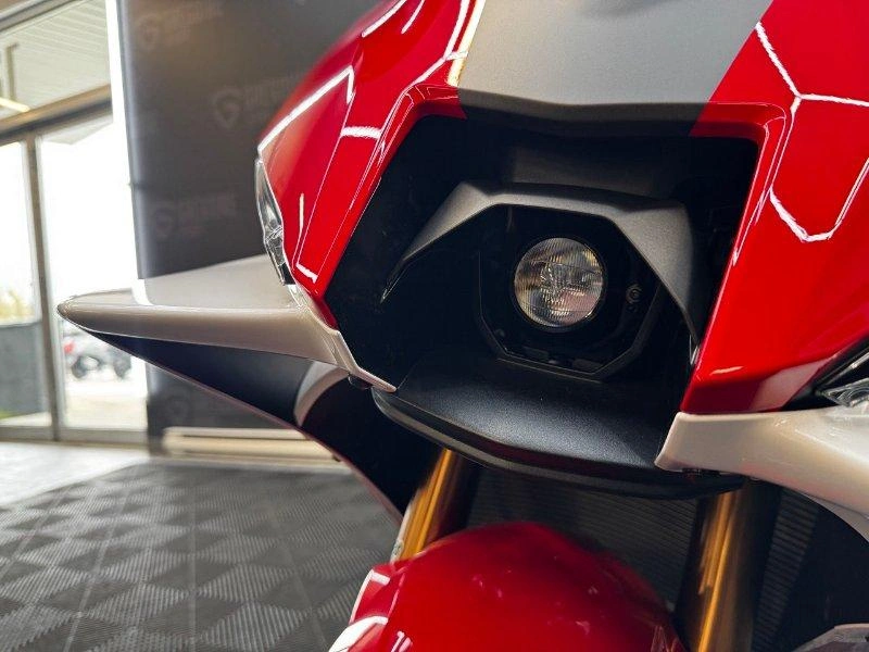 2026 Yamaha Yzf-r9 70e Anniversaire alt